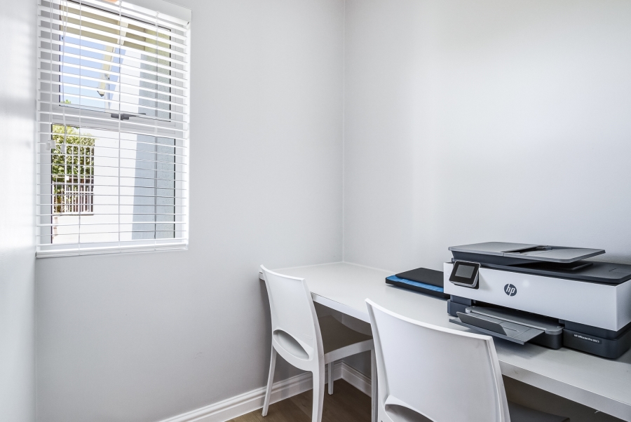 3 Bedroom Property for Sale in Pinehurst Western Cape